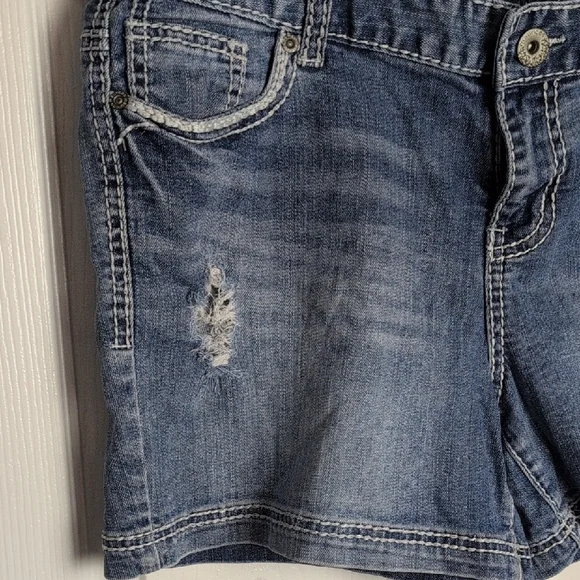 Maurices Distressed Blue Jean Shorts, Sz. 13/14 - Picture 4 of 8